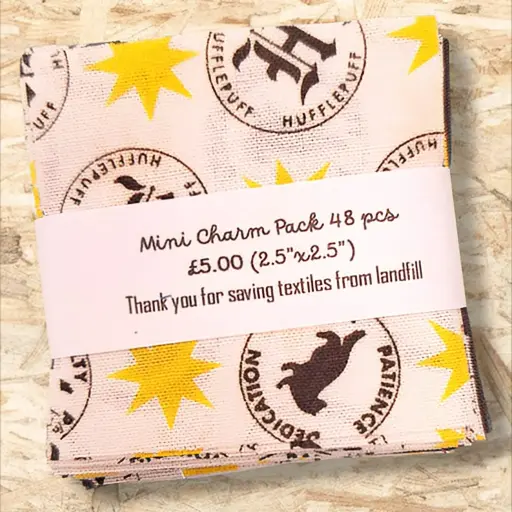 Harry Potter Hufflepuff Mini Charm Pack (48 pcs)